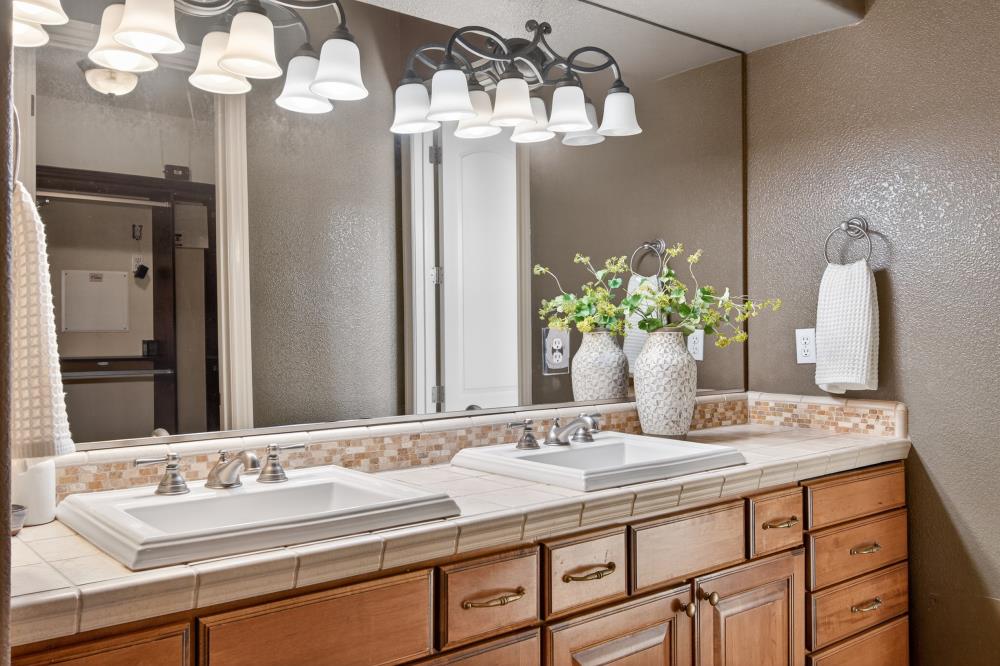 2430 Pavilions Place Lane 406