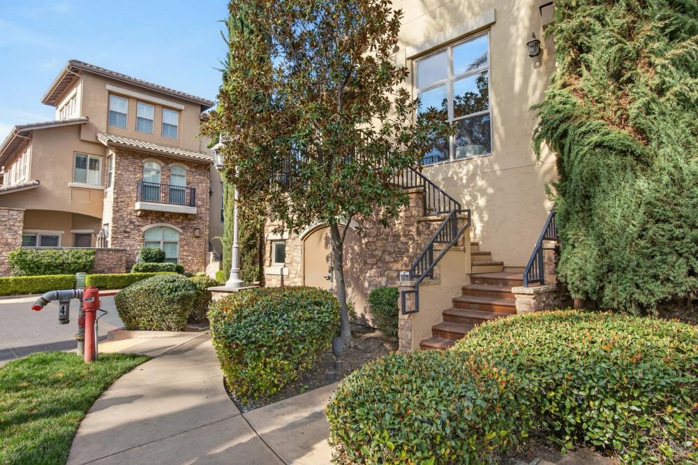 2430 Pavilions Place Lane 406