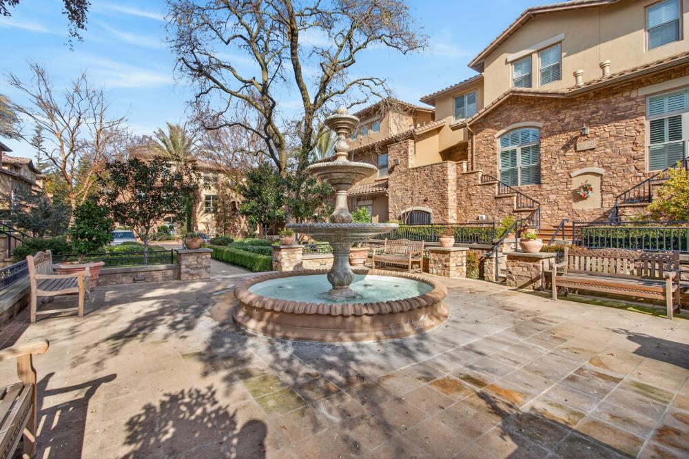 2430 Pavilions Place Lane 406