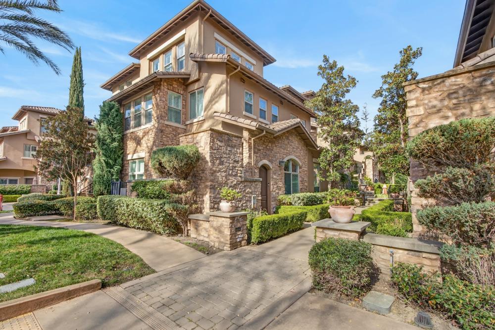 2430 Pavilions Place Lane 406