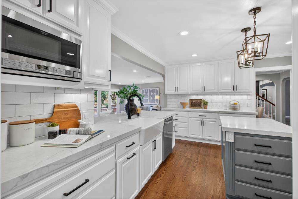 915 Coronado Boulevard