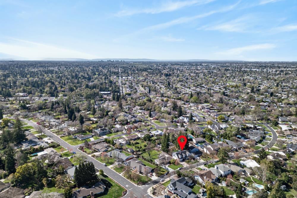 915 Coronado Boulevard