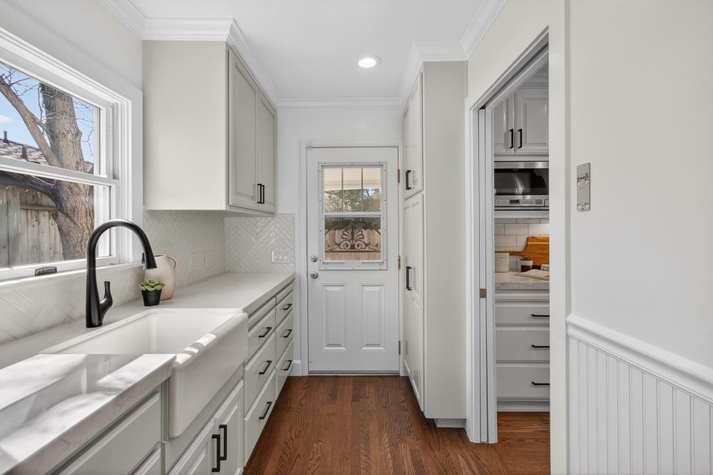 915 Coronado Boulevard