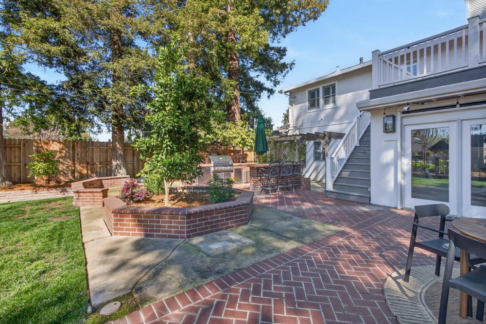 915 Coronado Boulevard