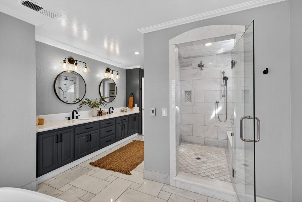 915 Coronado Boulevard