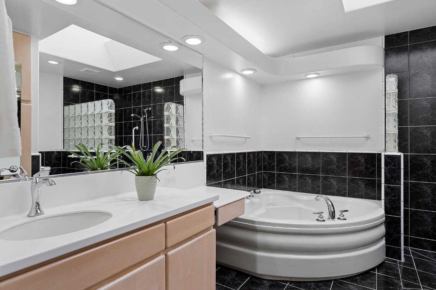 2110 Saint Marks Way