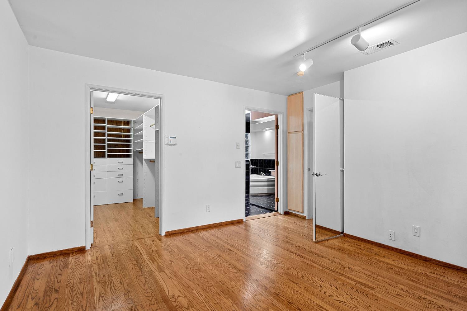 2110 Saint Marks Way