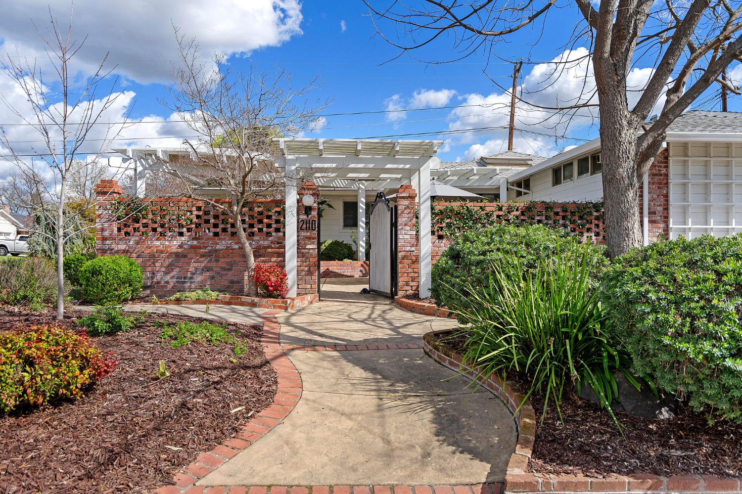 2110 Saint Marks Way