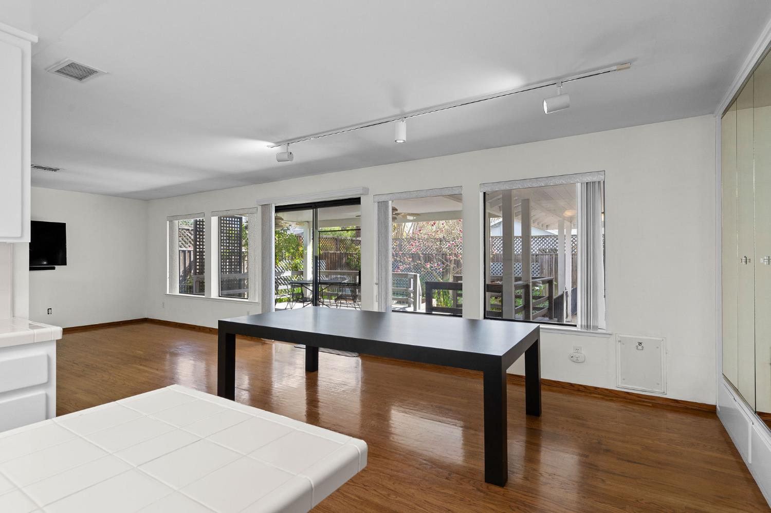 2110 Saint Marks Way