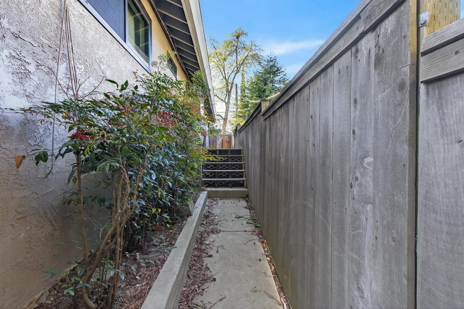 3414 Marshall Avenue