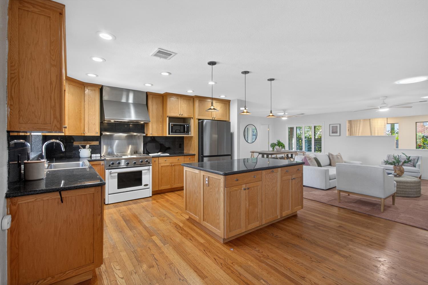 3414 Marshall Avenue