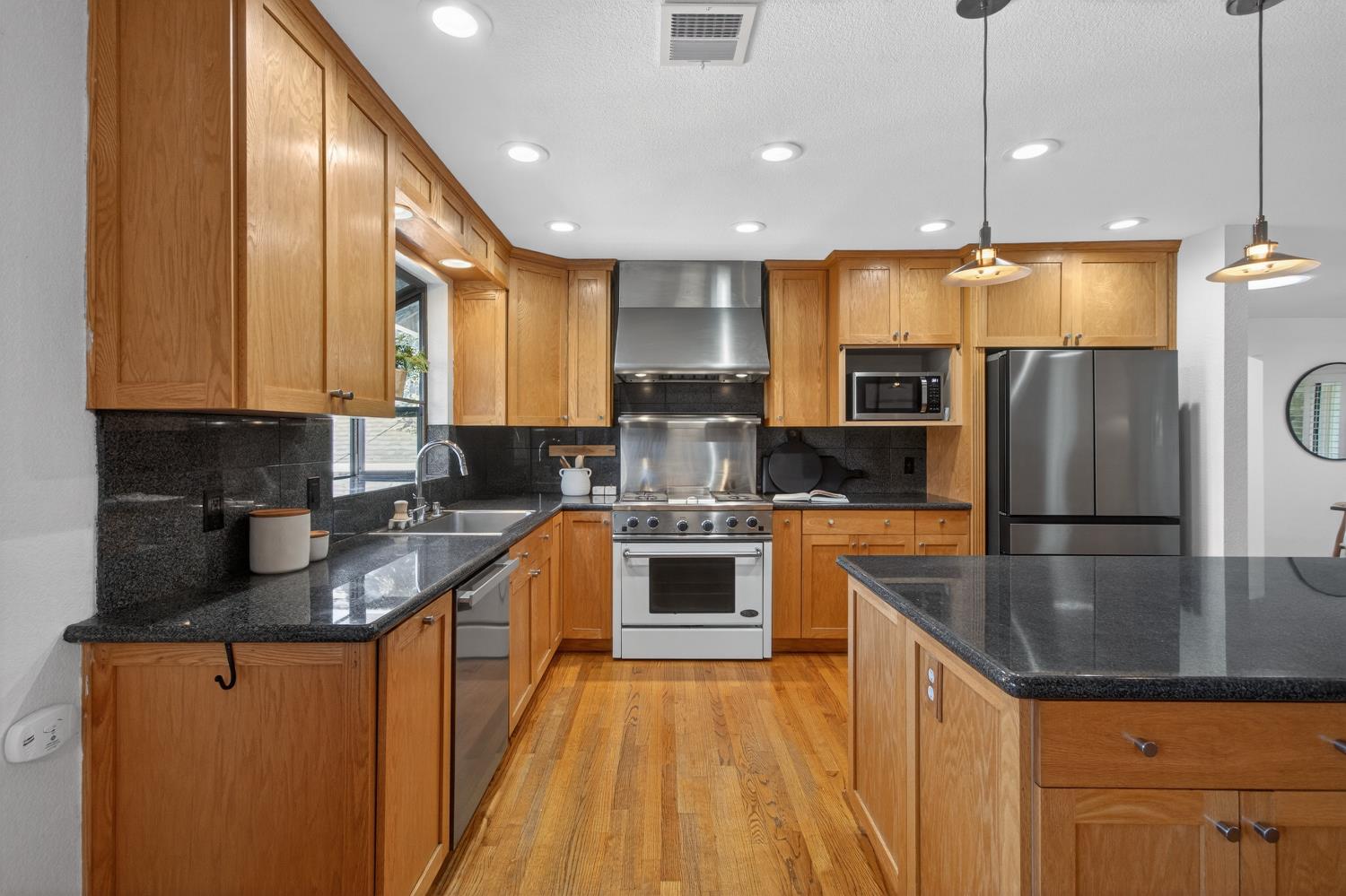 3414 Marshall Avenue