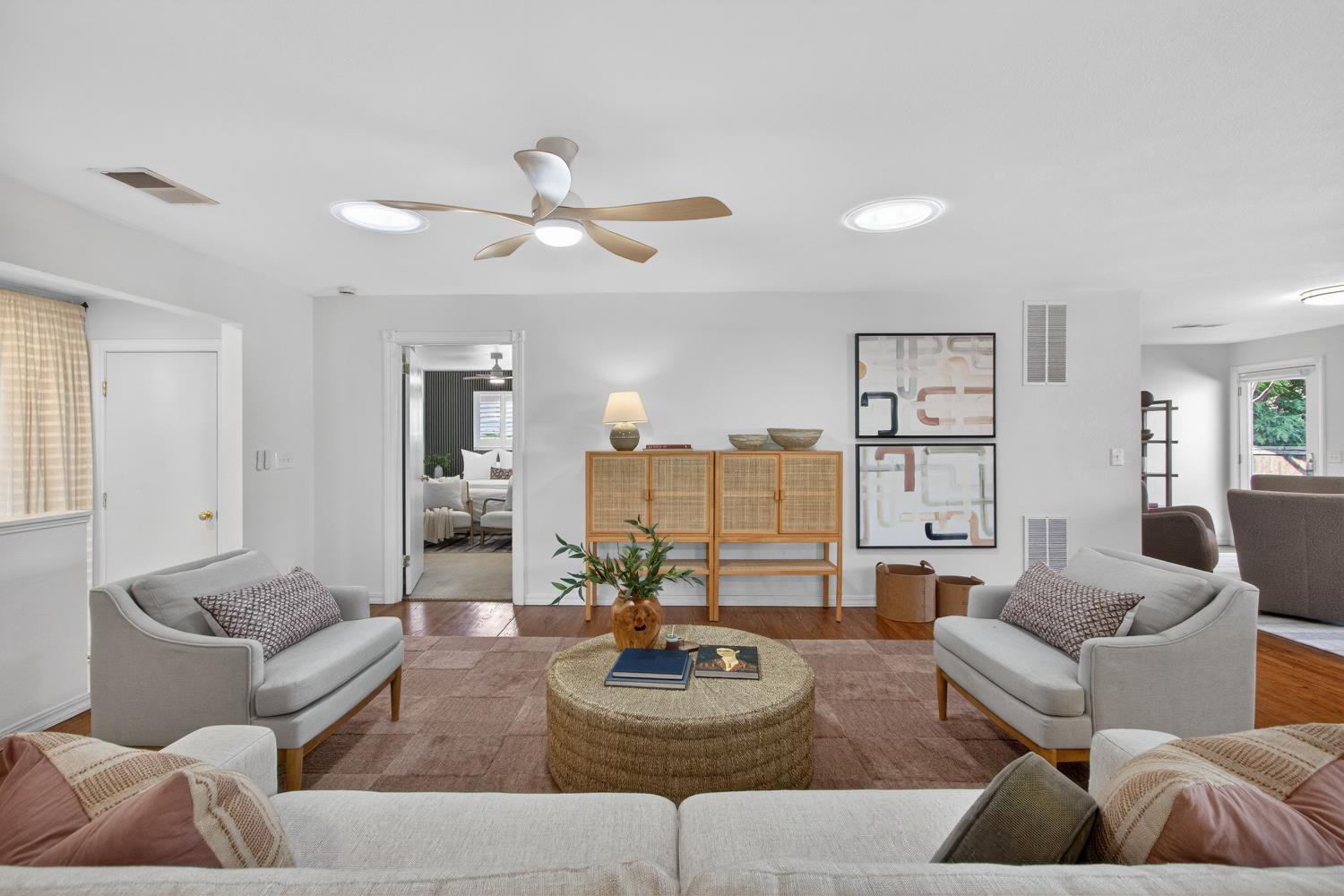 3414 Marshall Avenue