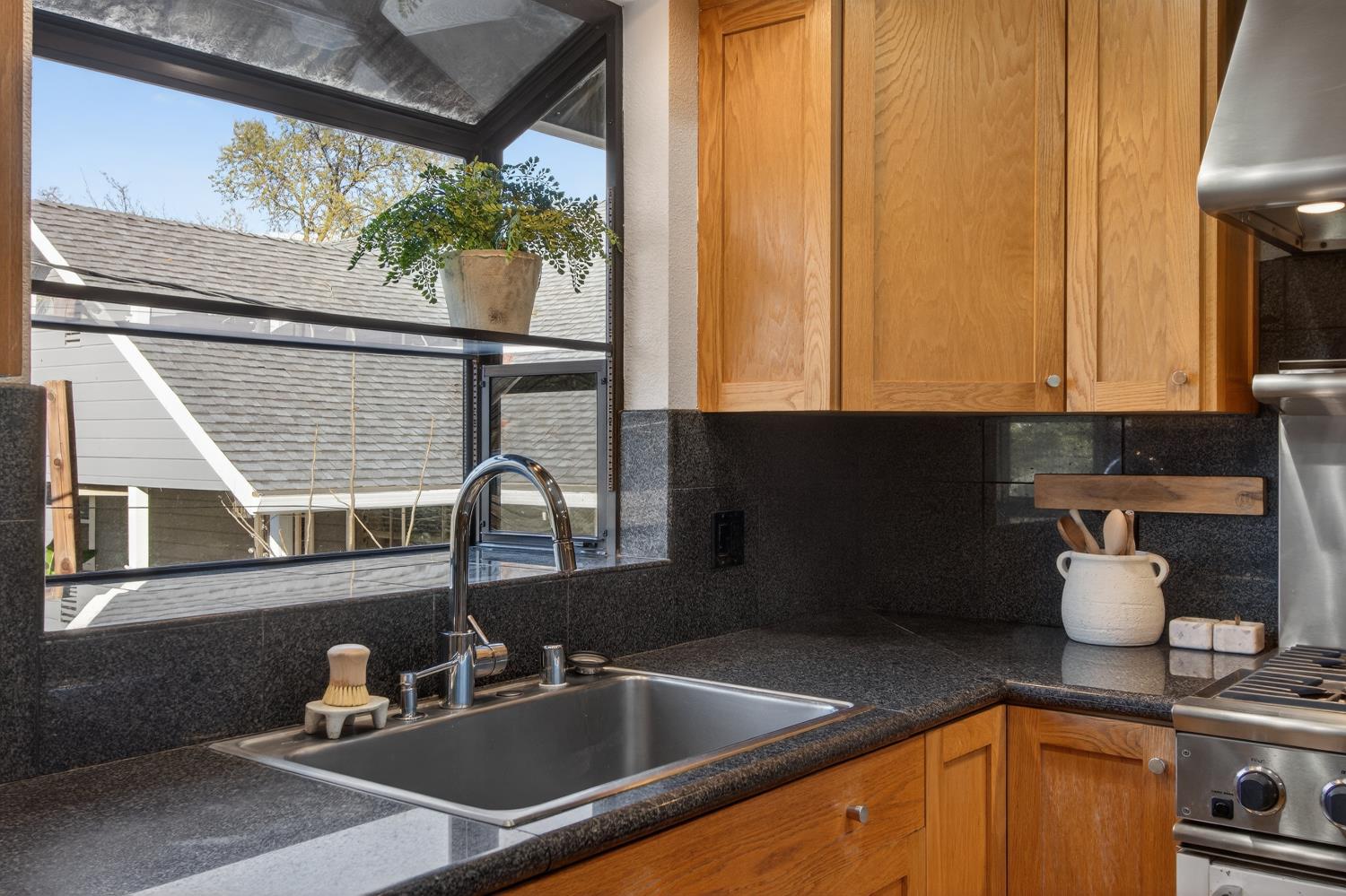 3414 Marshall Avenue