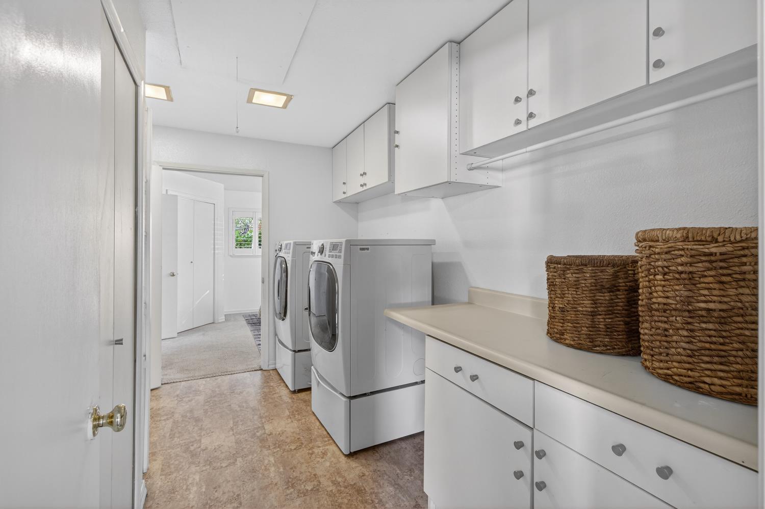 3414 Marshall Avenue