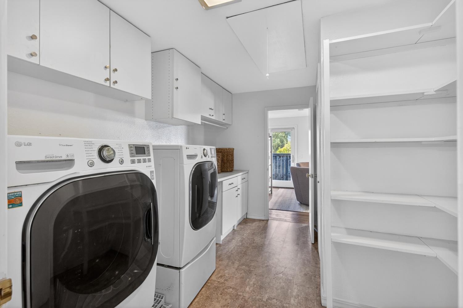 3414 Marshall Avenue