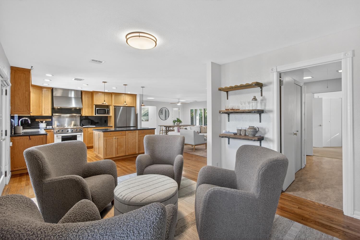 3414 Marshall Avenue