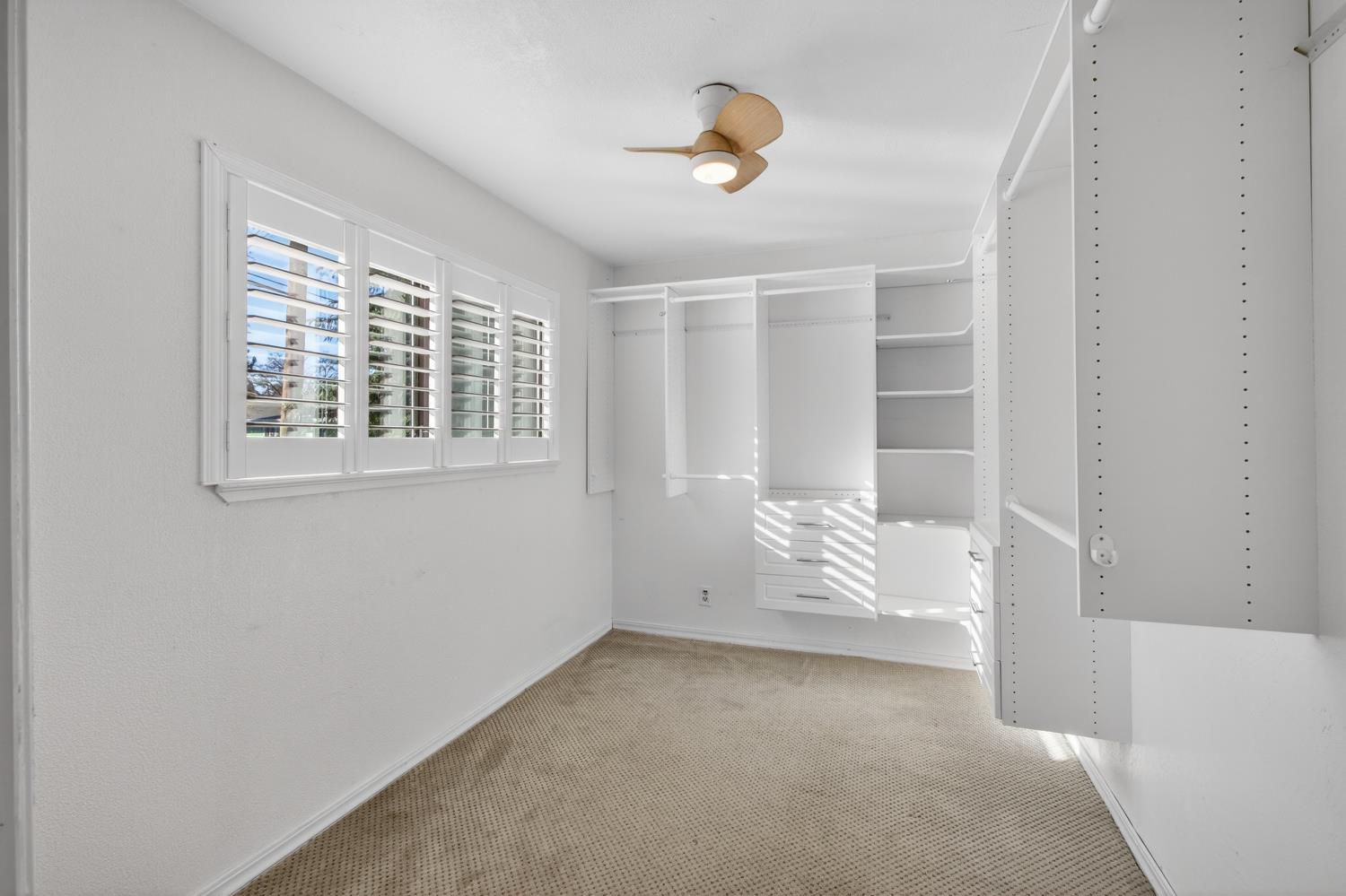 3414 Marshall Avenue