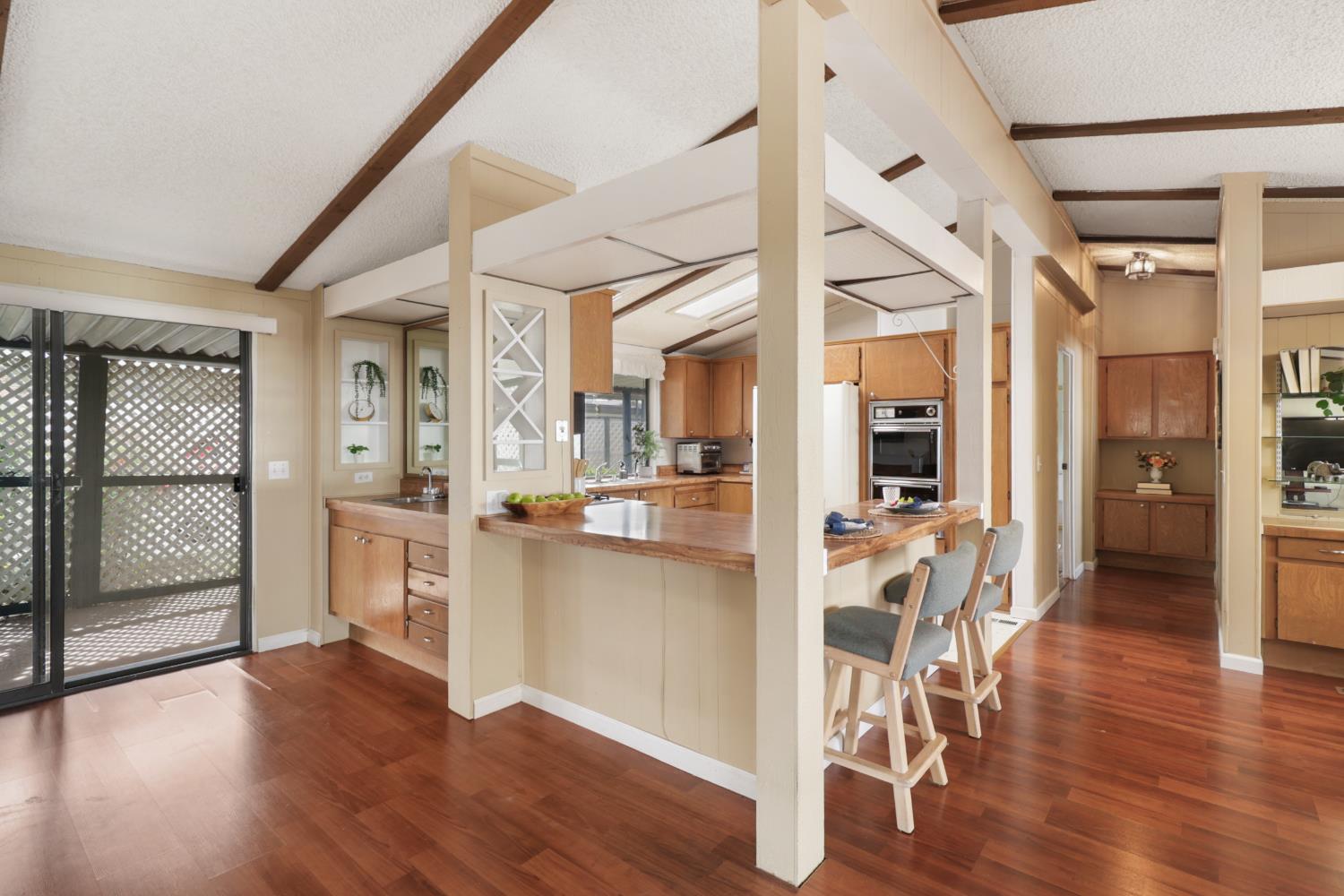 6637 Grosse Point Court