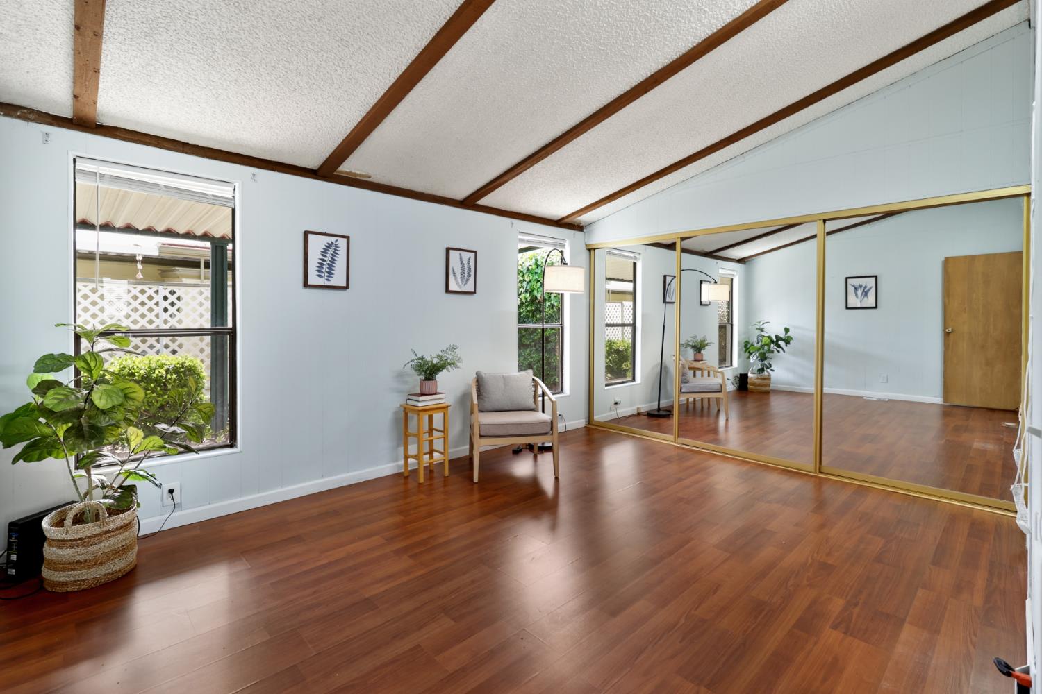 6637 Grosse Point Court