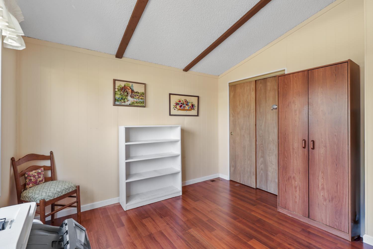 6637 Grosse Point Court