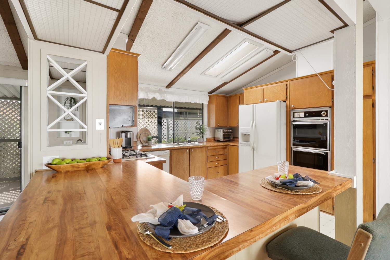 6637 Grosse Point Court