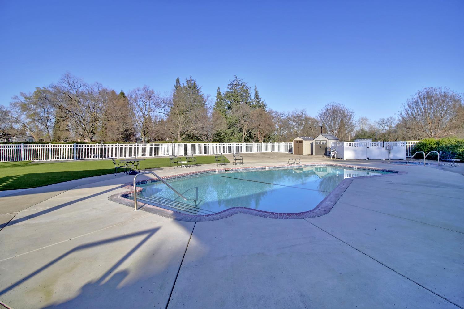 6637 Grosse Point Court