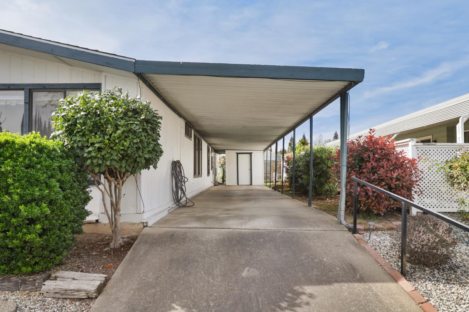 6637 Grosse Point Court