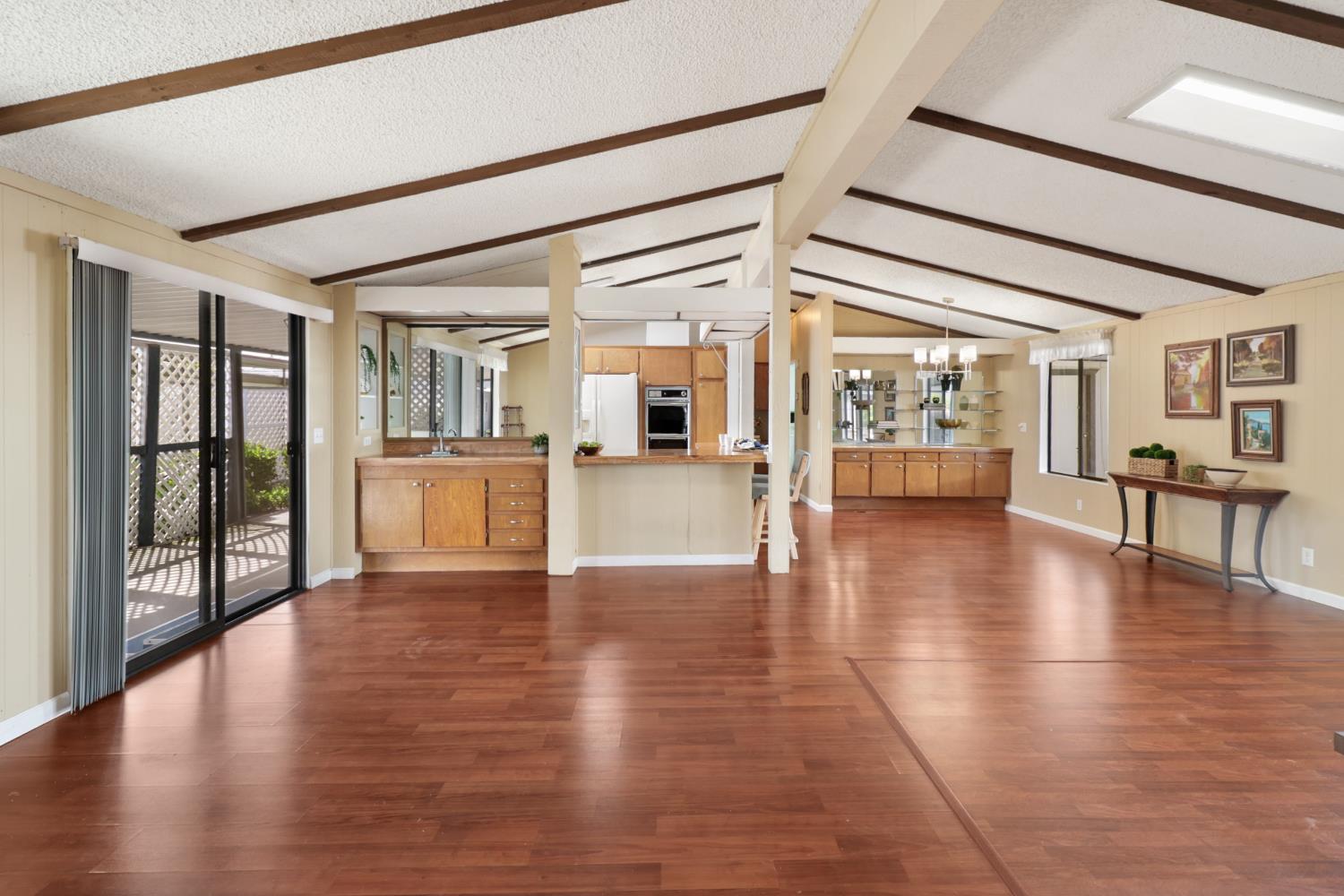 6637 Grosse Point Court