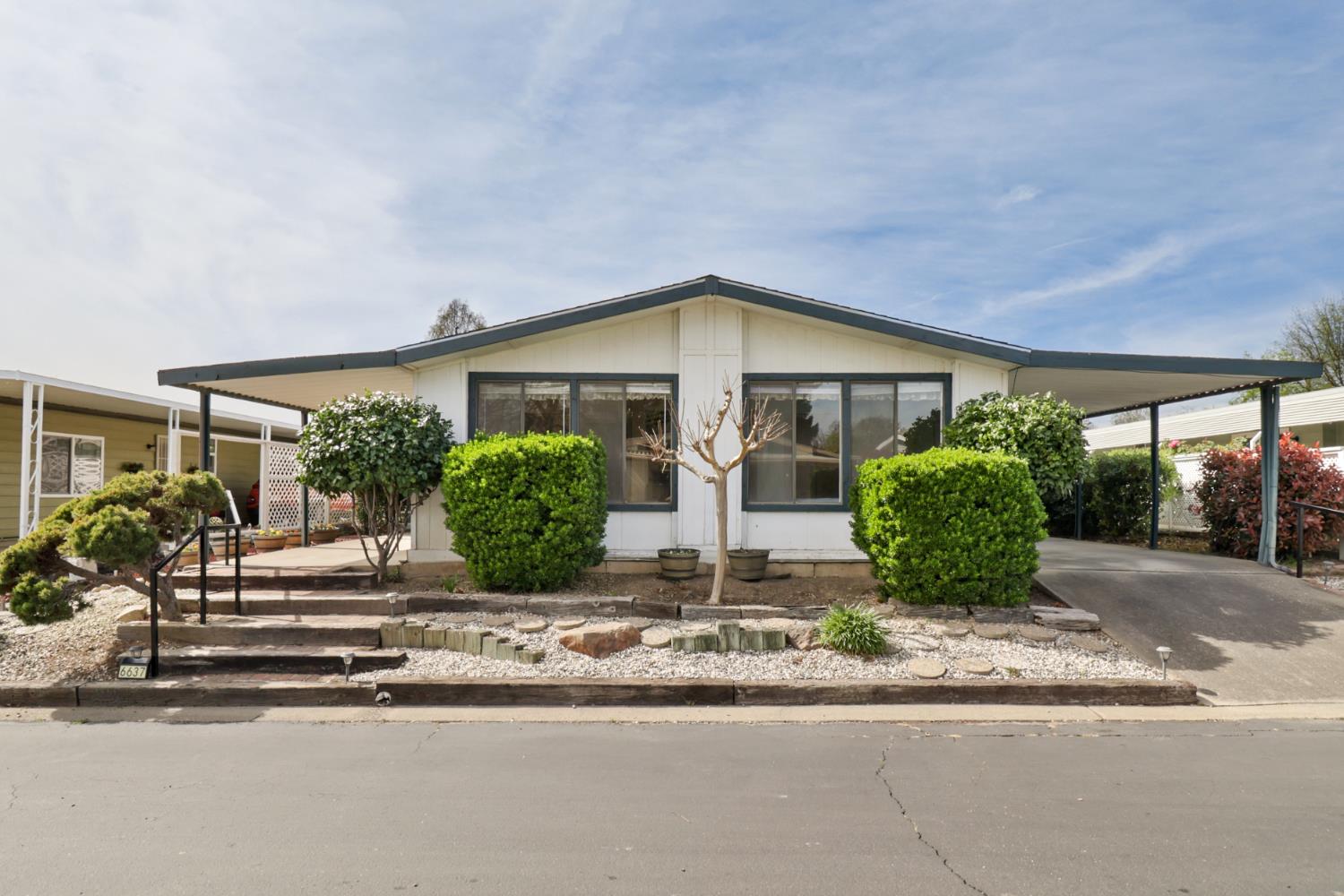 6637 Grosse Point Court