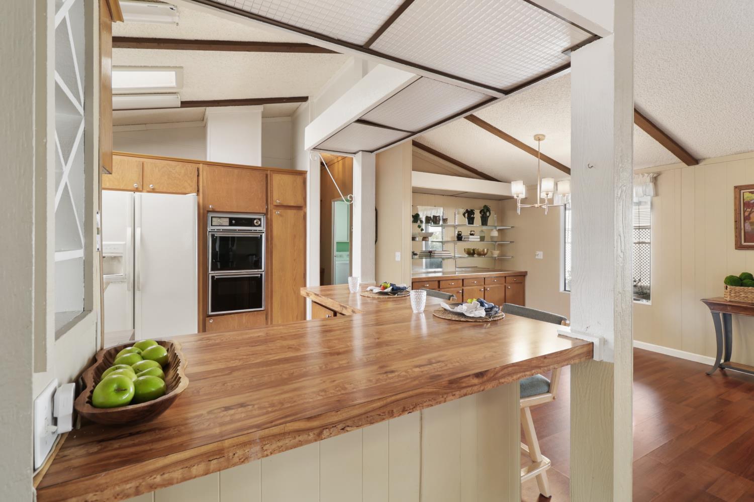 6637 Grosse Point Court