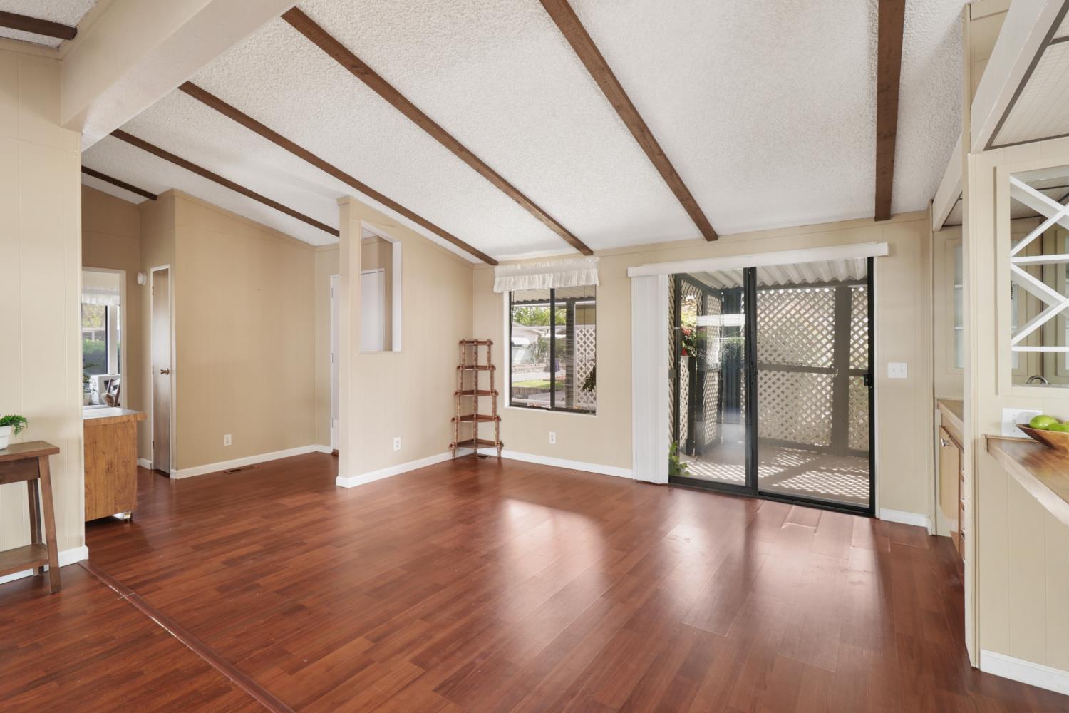 6637 Grosse Point Court