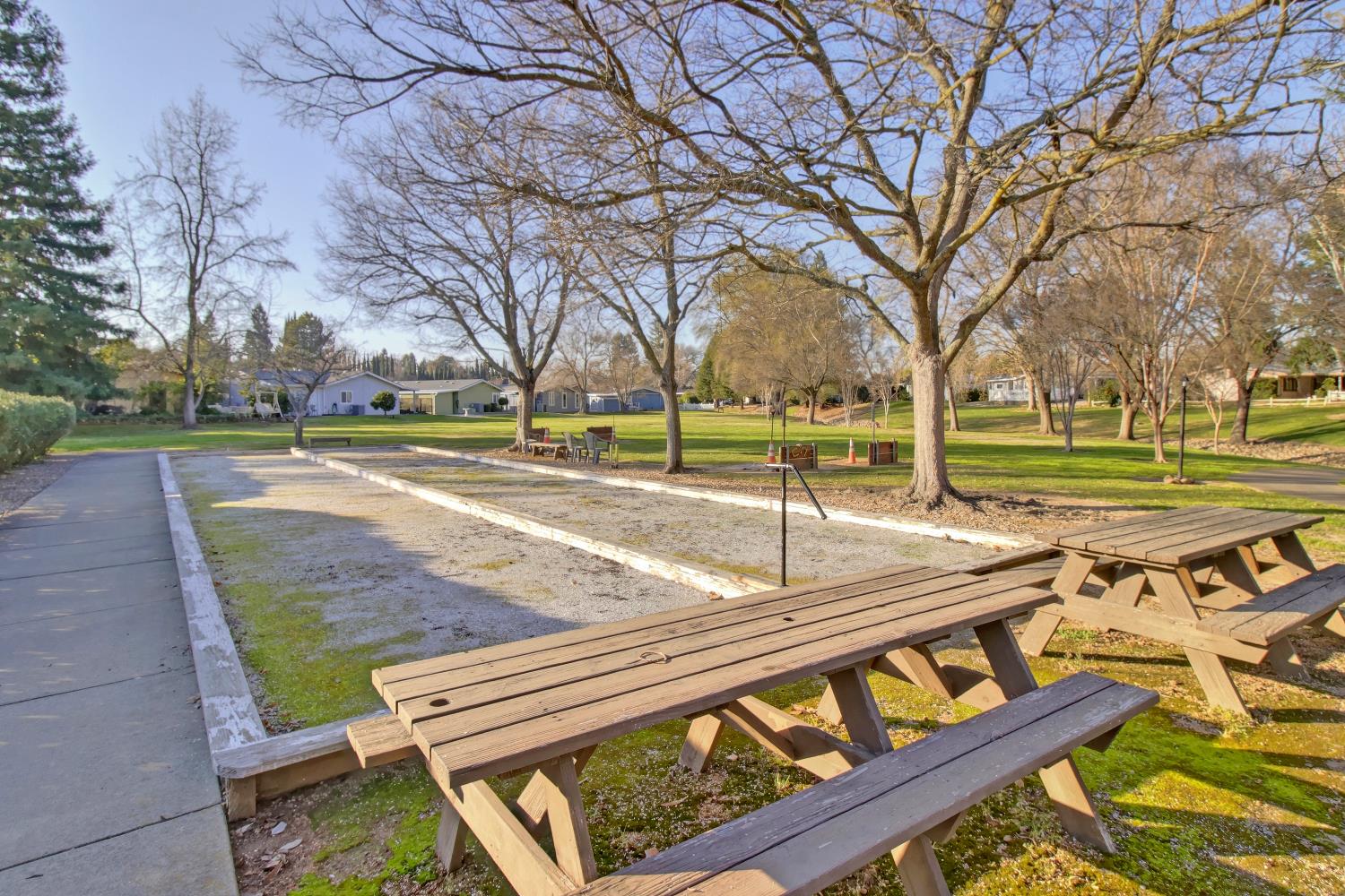 6637 Grosse Point Court