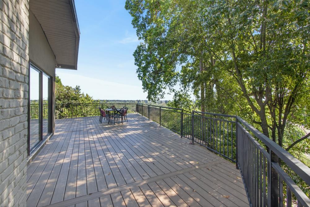 3937 Orangewood Drive