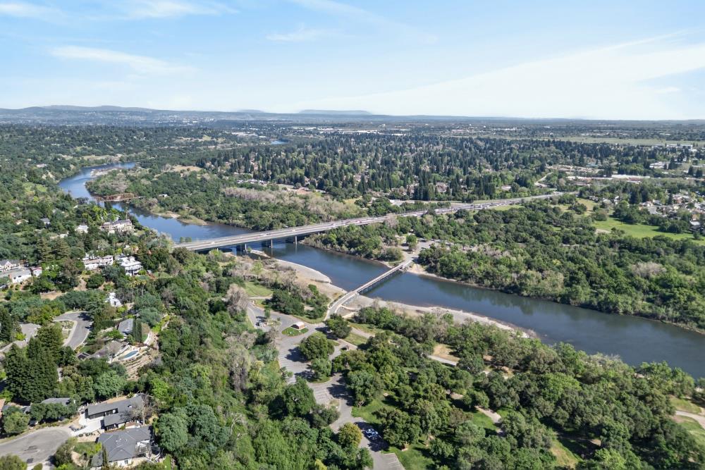 3937 Orangewood Drive