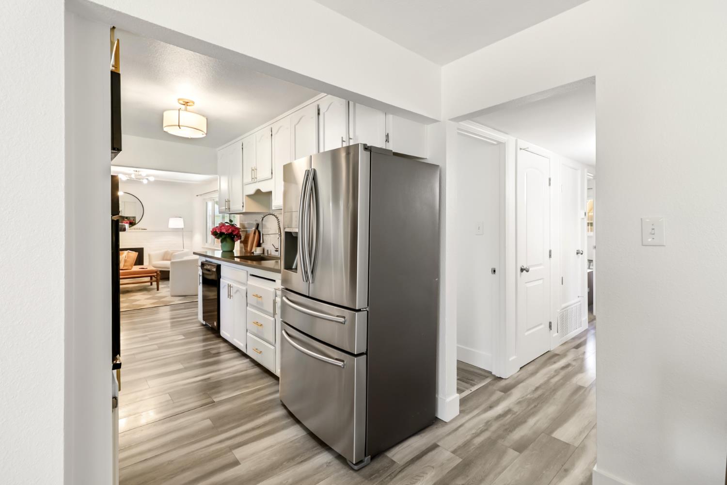 6008 Westbrook Drive