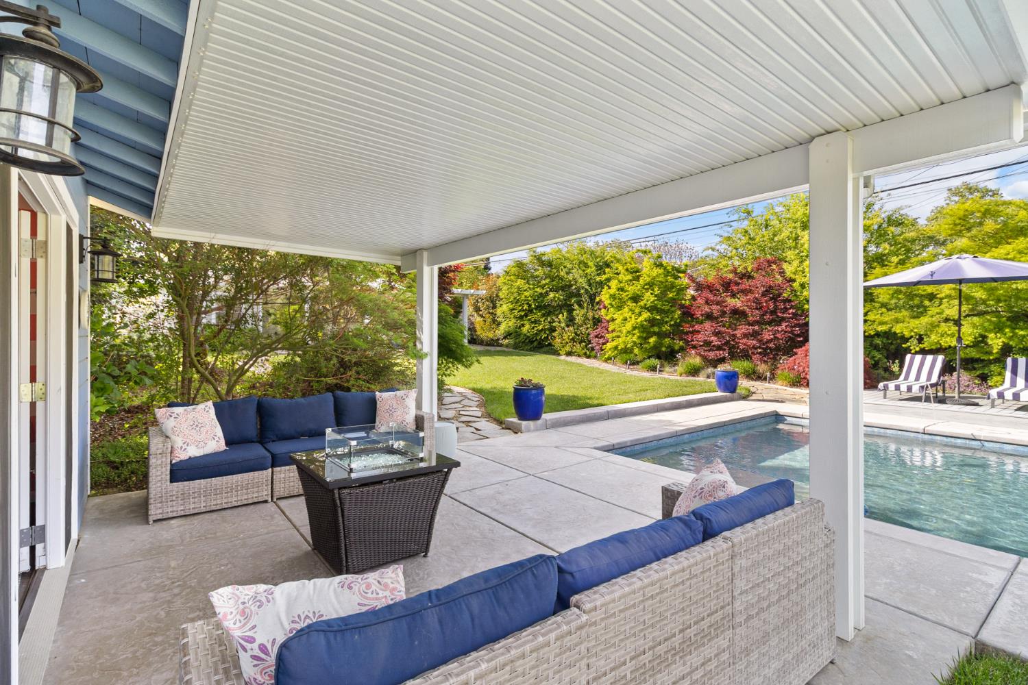 2628 Greenwood Avenue