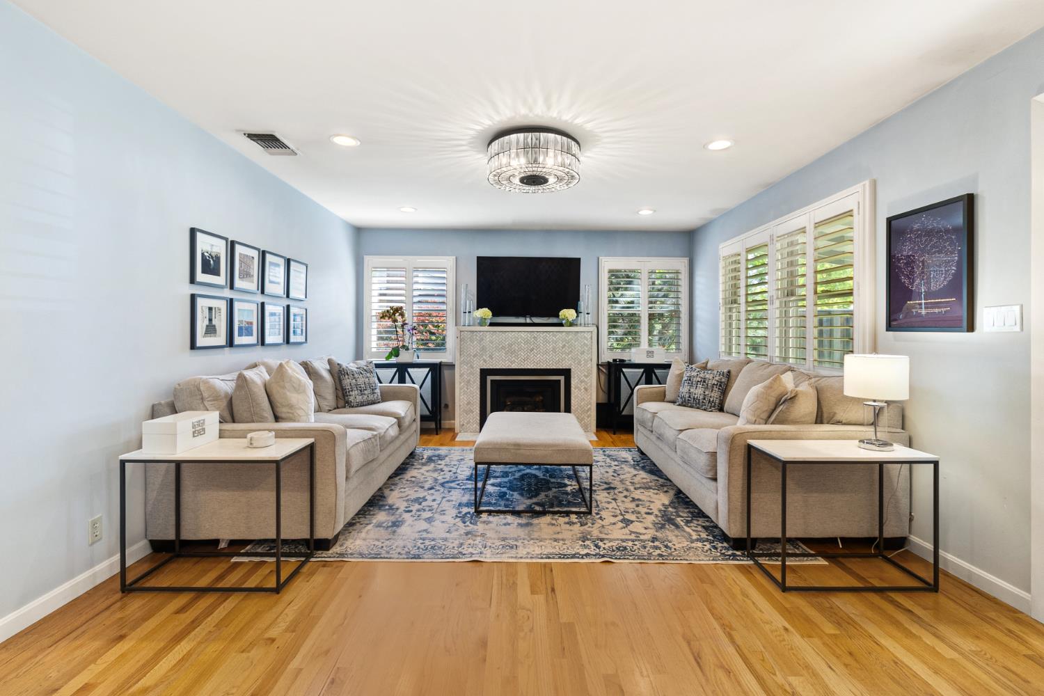 2628 Greenwood Avenue