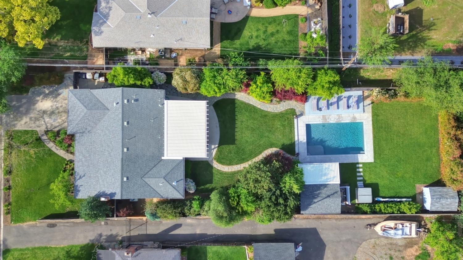 2628 Greenwood Avenue