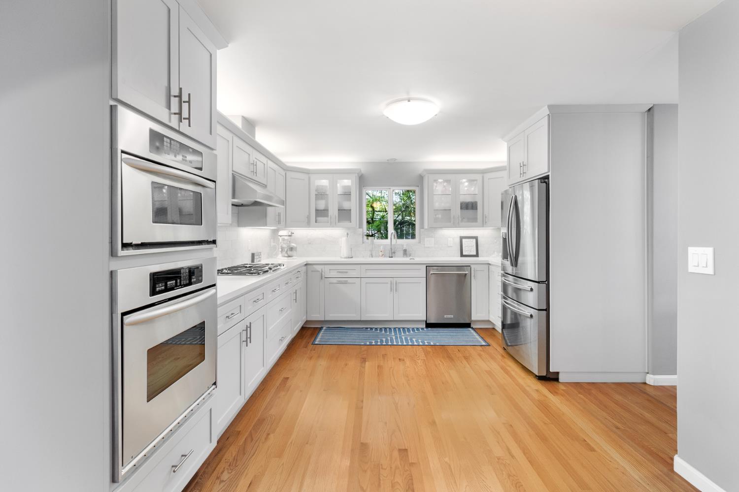 2628 Greenwood Avenue