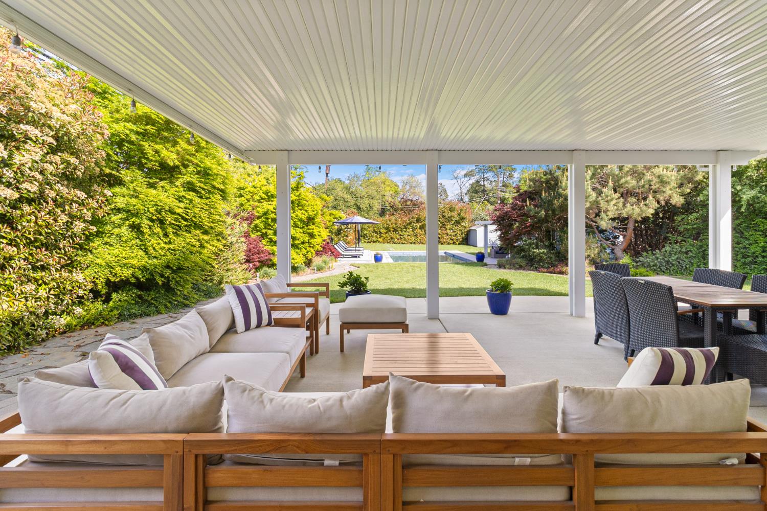 2628 Greenwood Avenue