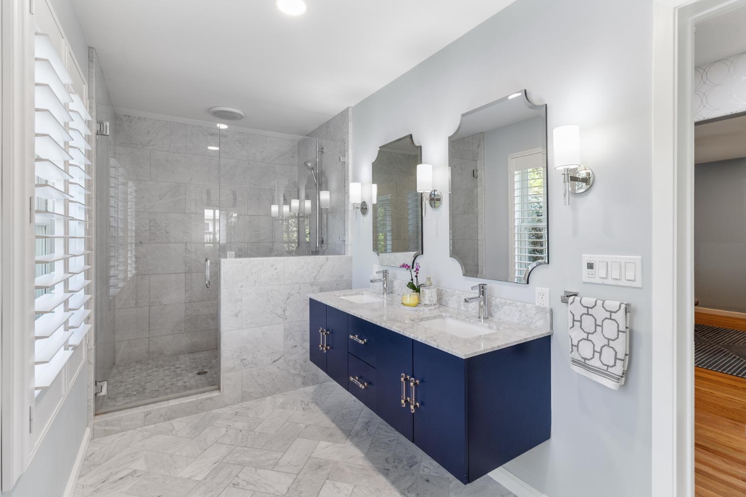 2628 Greenwood Avenue