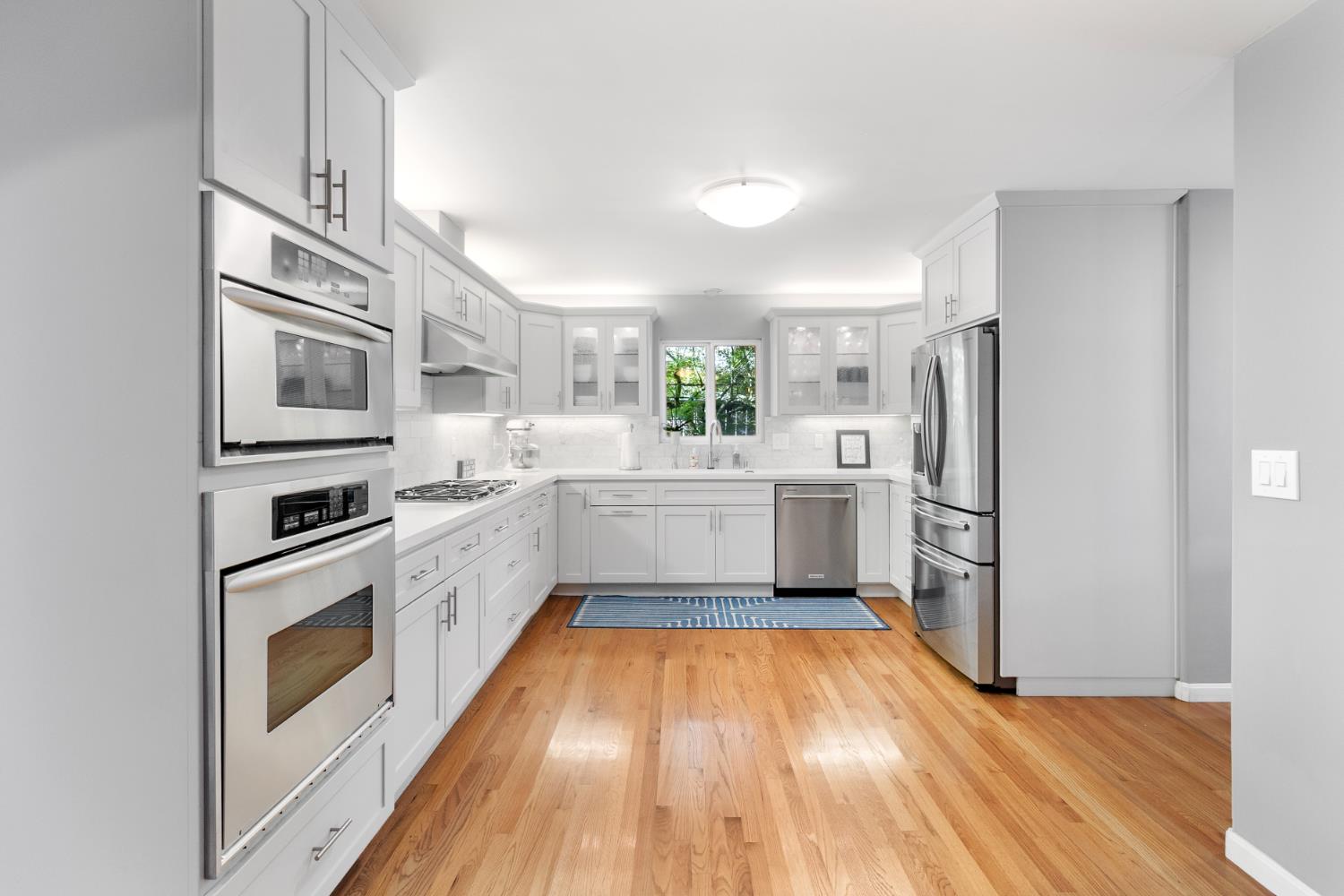 2628 Greenwood Avenue