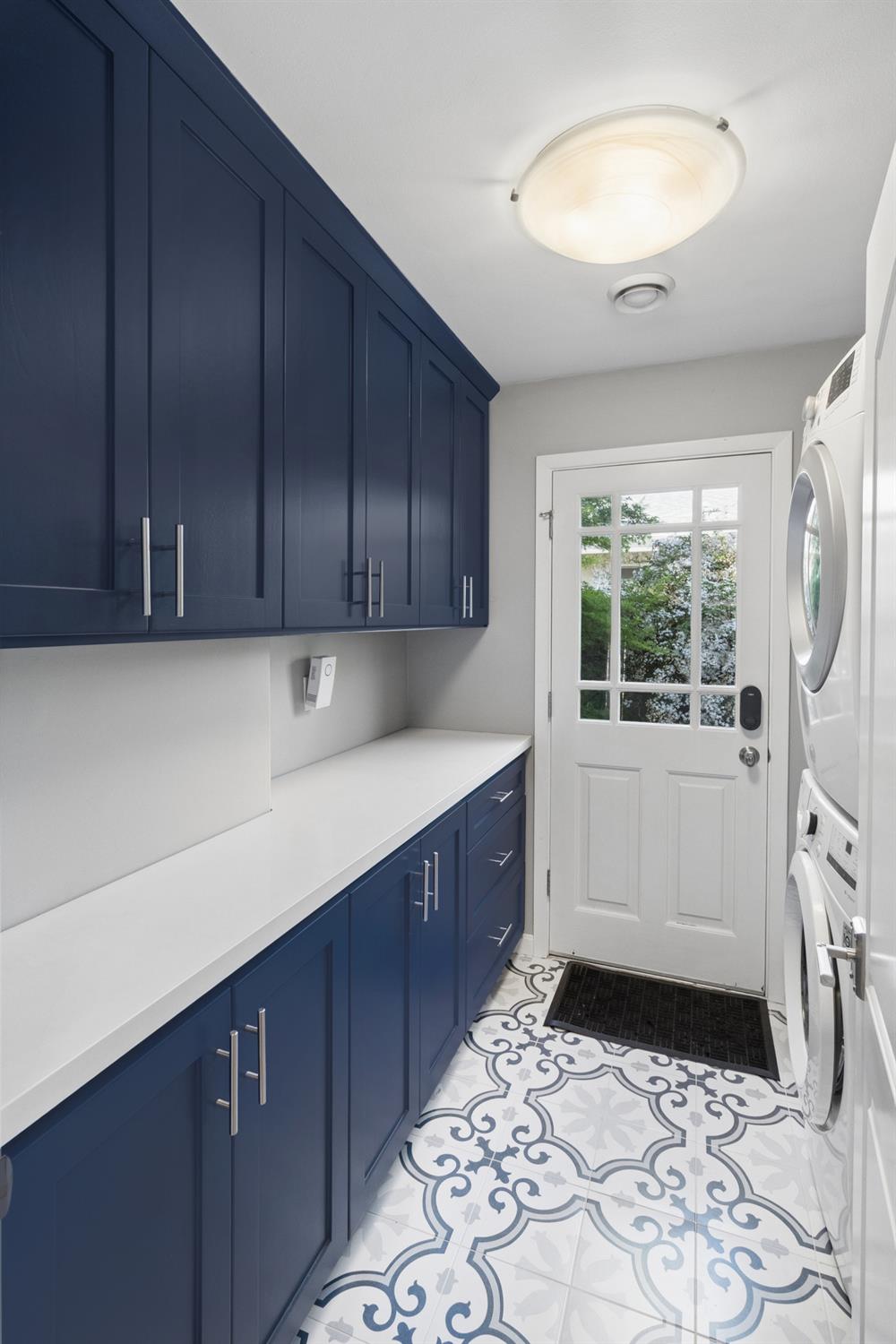 2628 Greenwood Avenue