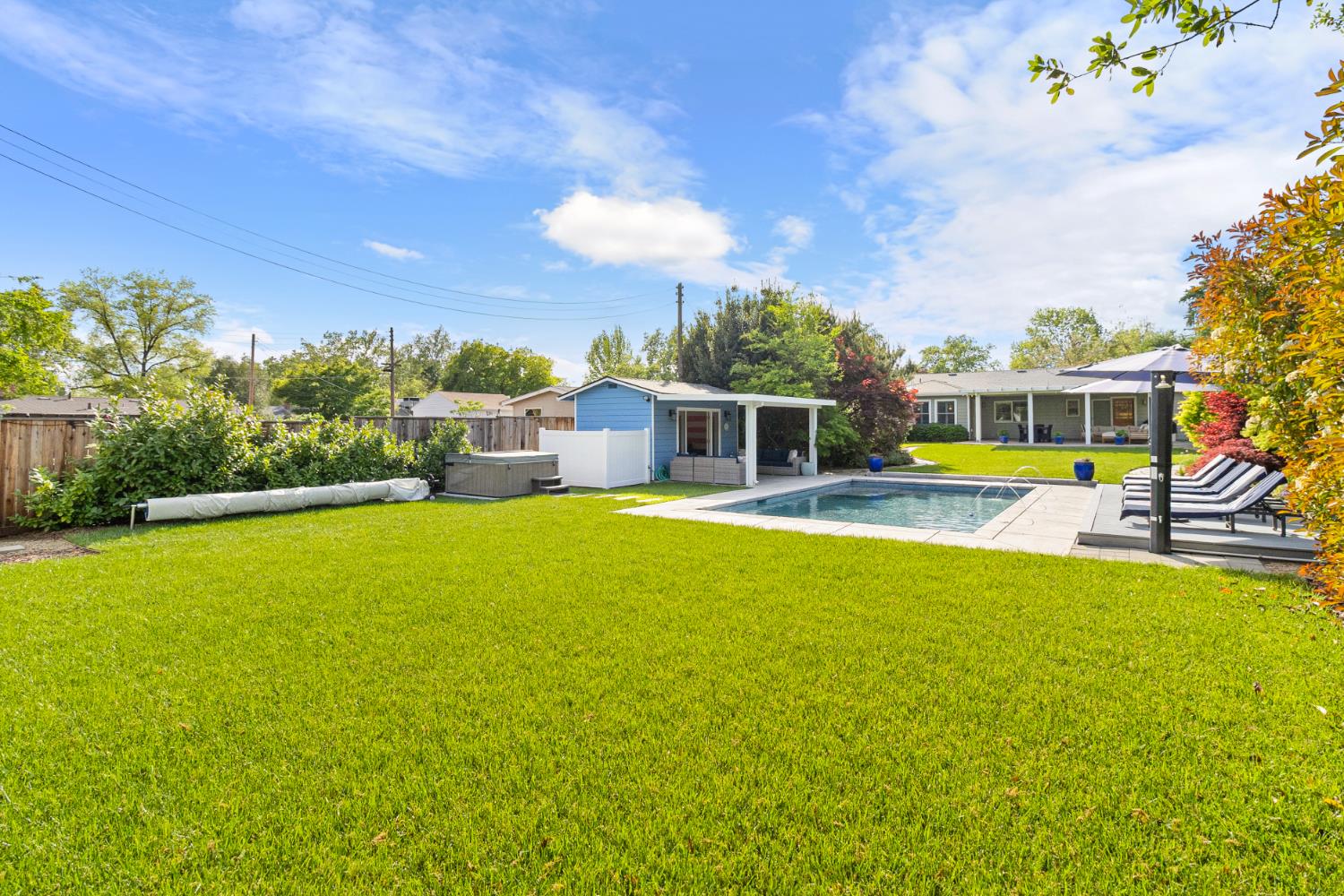 2628 Greenwood Avenue