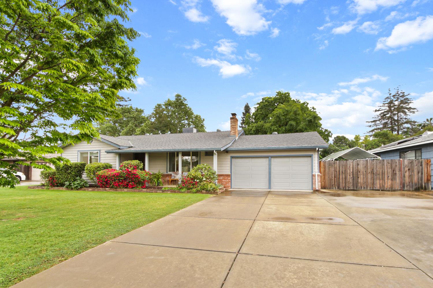 4720 Robertson Avenue