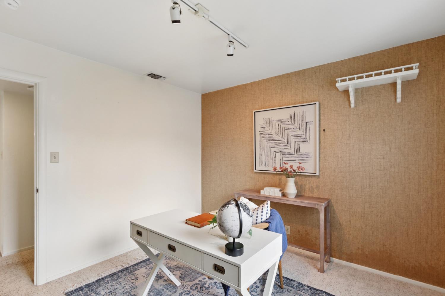 4720 Robertson Avenue