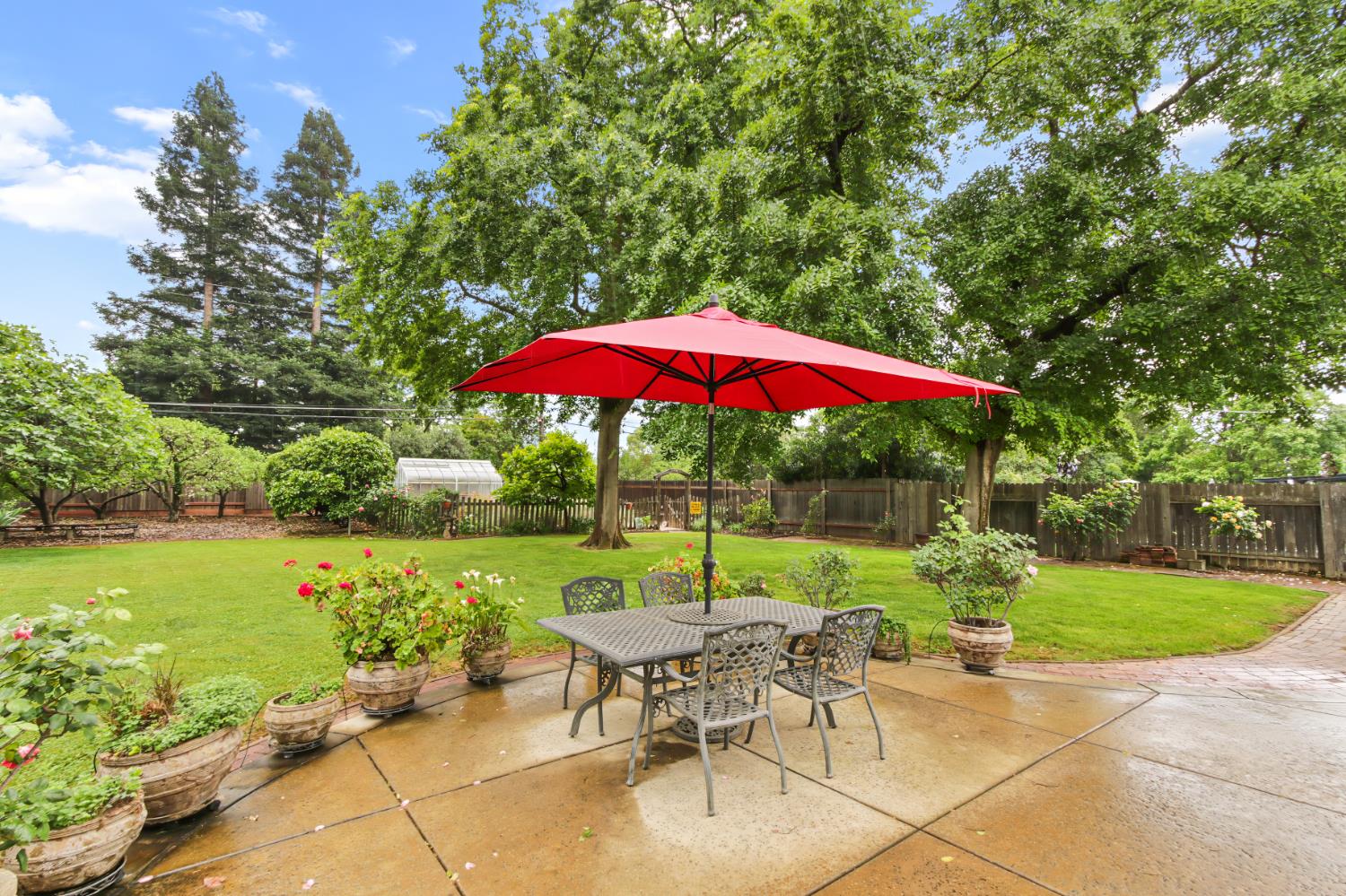 4720 Robertson Avenue