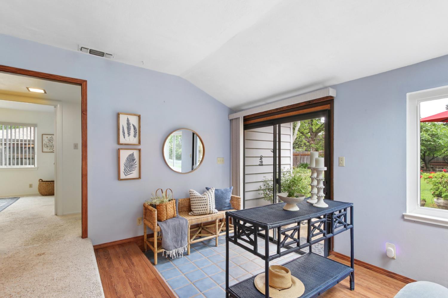 4720 Robertson Avenue