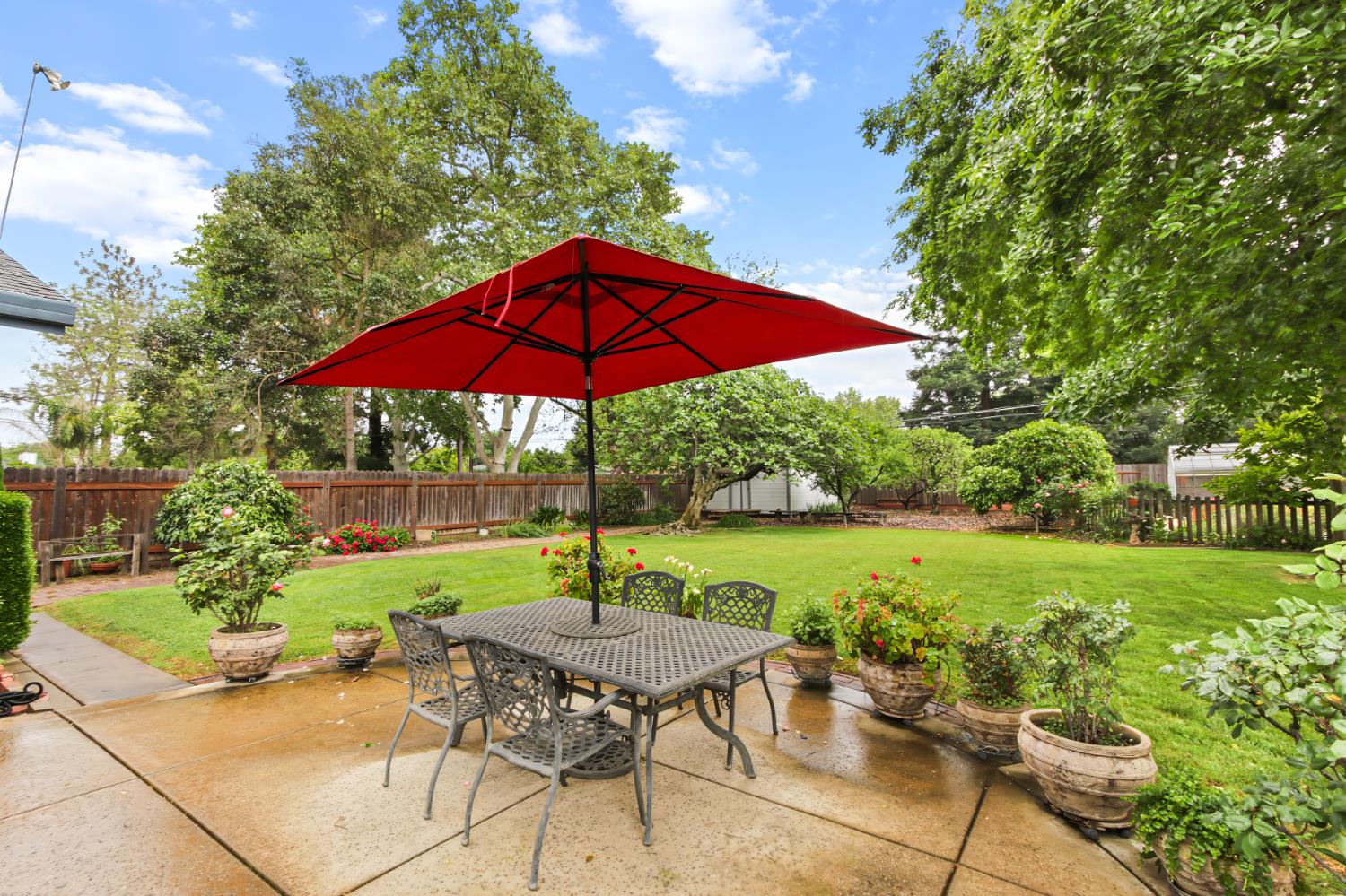 4720 Robertson Avenue